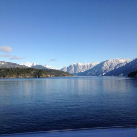 مبيت وإفطار Egmont Earls Cove Orca View المظهر الخارجي الصورة